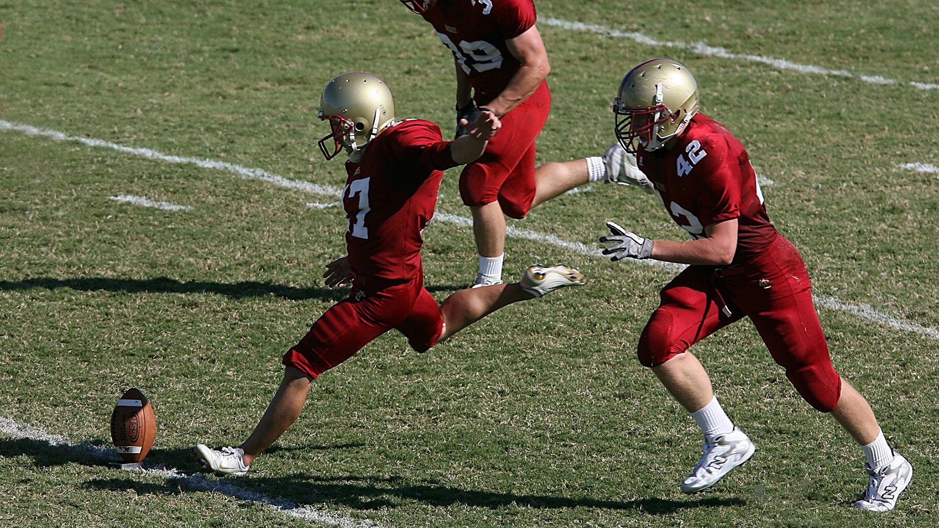 中国女排赛后集体鞠躬感谢球迷支持，中国女排让我心生敬意